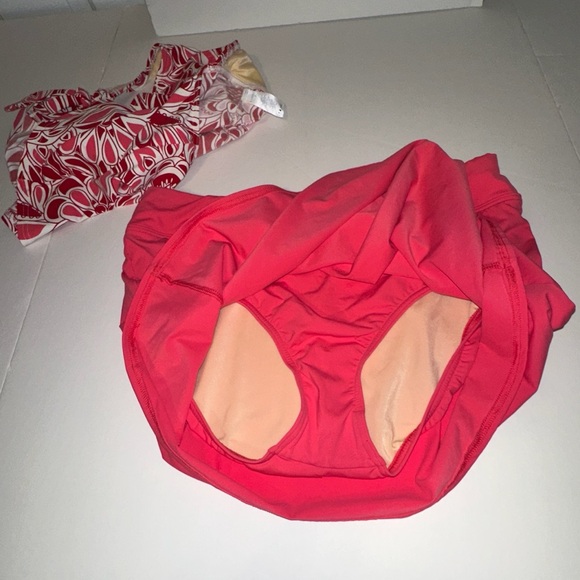 Lands End Swimsuit - Picture 8 of 9